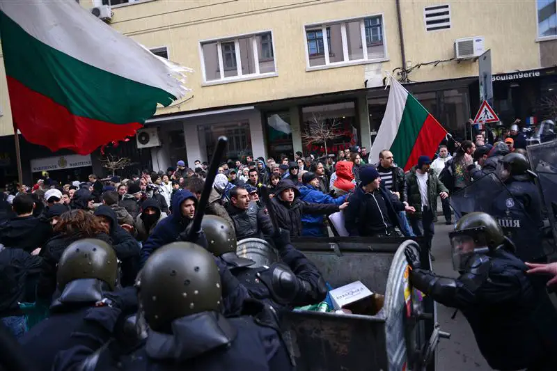 Guvernul bulgar a demisionat