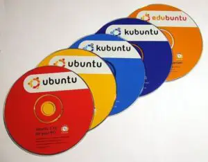 Sistemul de operare cu care China speră să preia sute de milioane de utilizatori ai Microsoft
