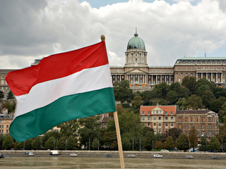 Ungaria angajează bănci pentru a-i aranja întâlniri cu investitorii din SUA şi Europa