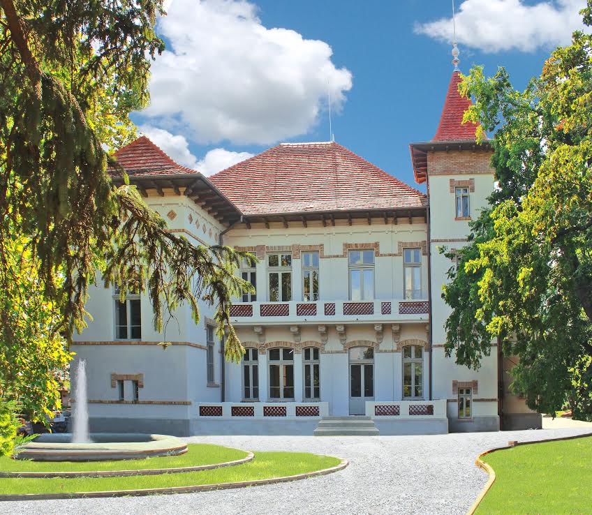 Investiție de 1,4 mil. euro în restaurarea Conacului Hagianoff din Ialomița