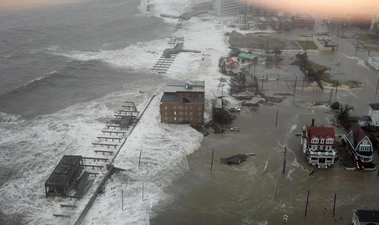 AIG a pierdut patru miliarde de dolari din cauza uraganului Sandy