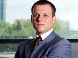 Curăţarea pieţei imobiliare de active „toxice” va dura câţiva ani. Abia după va reveni creditarea