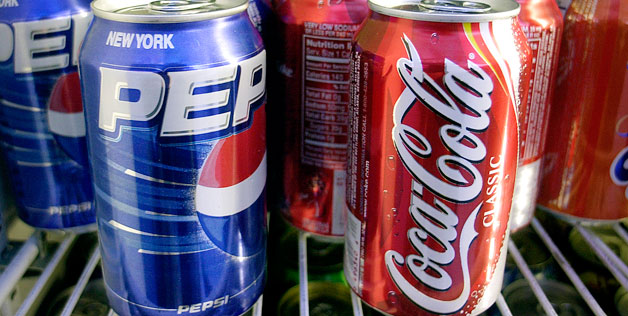 UPDATE: Coca-Cola nu își schimbă rețeta!