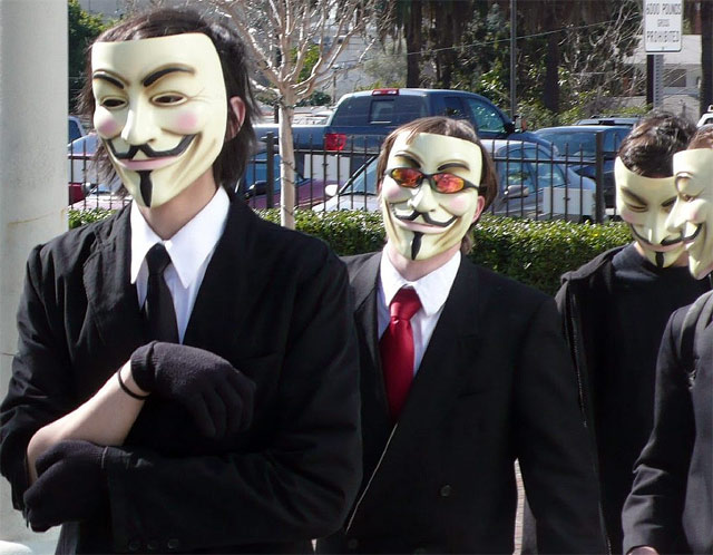 Presupusul purtător de cuvânt al LulzSec şi Anonymous, pus sub acuzare