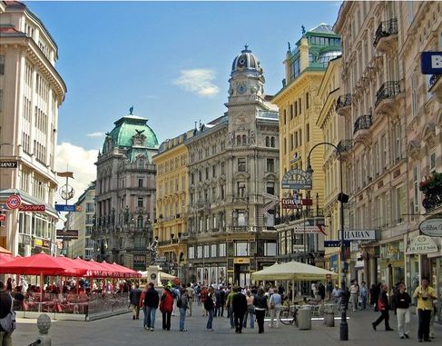 Viena a fost invadată de turişti în septembrie