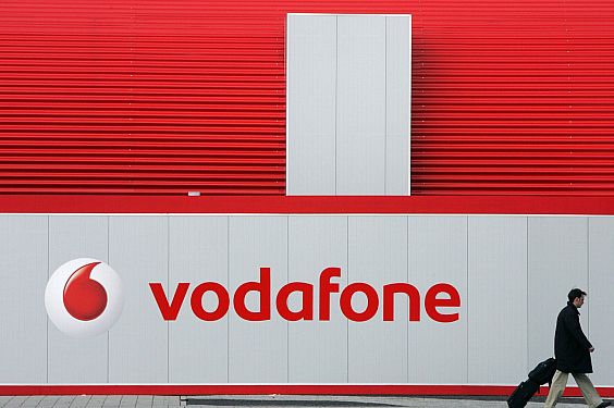 Vodafone şi Hutchison negociază fuziunea infrastructurii lor de telecomunicaţii din Irlanda