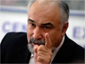 Vosganian: Statul şi privaţii să împartă riscul la Cernavodă