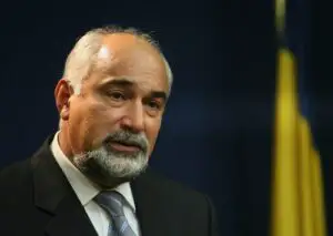 Varujan Vosganian: „Privatizarea Oltchim, aşa cum s-a derulat, este o farsă”