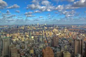 Americanii s-au regrupat: Vedeţi aici imagini de la etajul 90 al primului turn WTC