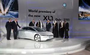 Volkswagen a prezentat XL1, conceptul care consumă 0,9 litri la 100 de km
