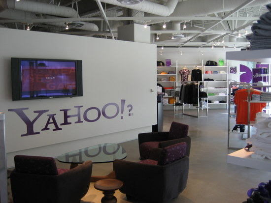 Yahoo va achiziţiona interclick pentru 270 milioane de dolari