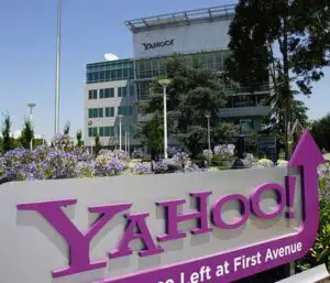 Yahoo! concediază 600 de angajaţi
