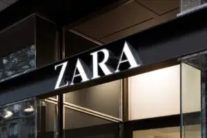 Expansiunea rapidă a ZARA se transformă în propriu său INAMIC